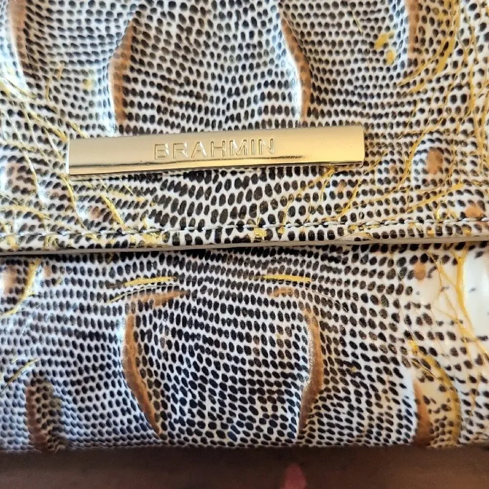 Brahmin Elegant Cream and Brown Wallet EUC